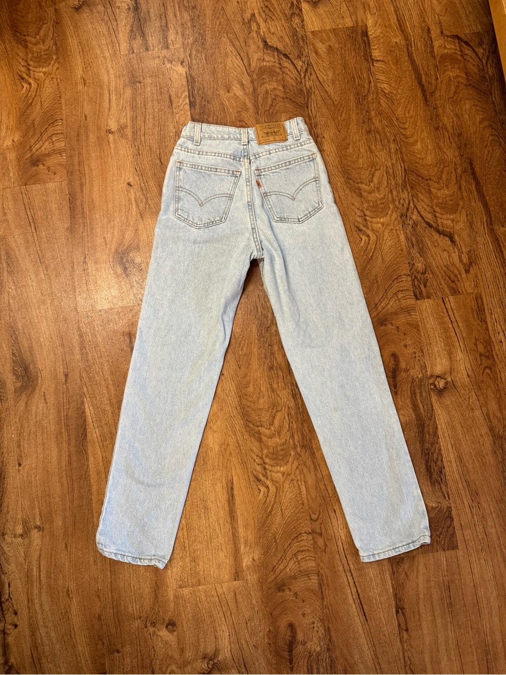 90’s Vintage Orange Tab 442 Slim Levi’s. 23-24. Paper Tag. Made in USA.